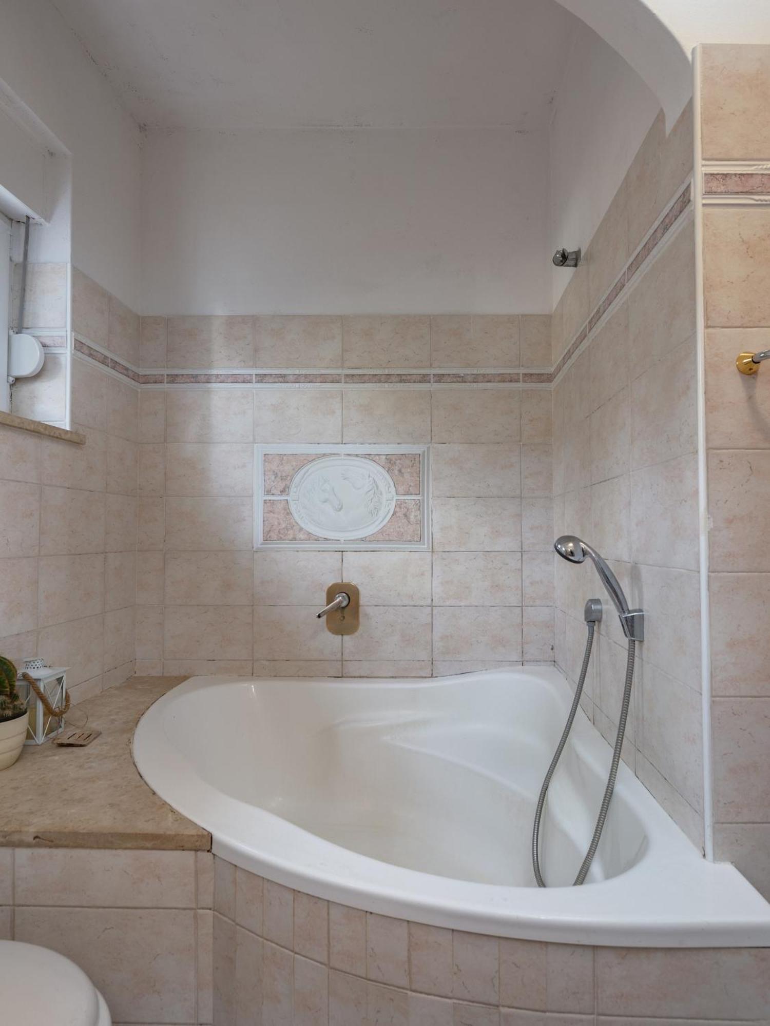 Apartments With A Parking Space Kostrena, Rijeka - 14285 객실 사진